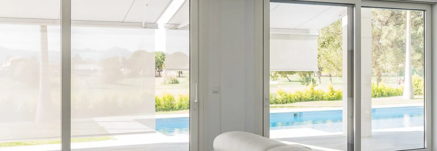 ALUMINIO, PVC, CRISTALERÍA Y PERSIANAS