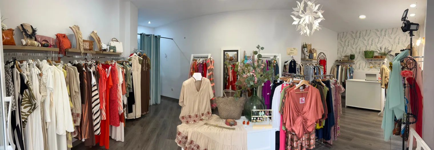 tienda Arezzo Mérida desde el interior