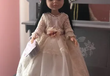Muñeca Paola Reyna personalizada 