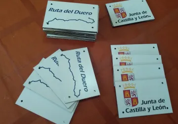 Diseño e impresión de placas personalizadas