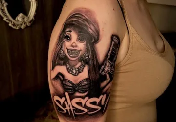 Tatuaje sassy