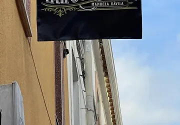 Banderín estudio fachada