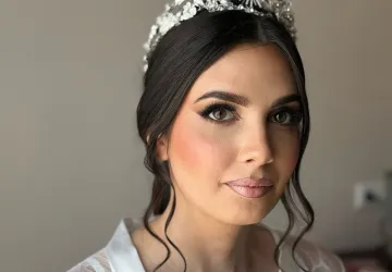 Maquillaje y peinado novia