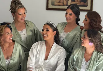 Peinado y maquillaje para novia y damas de honor 